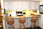 Mammoth Lakes Vacation Rental Sunshine Village 113 - Kitchen Bar Counter